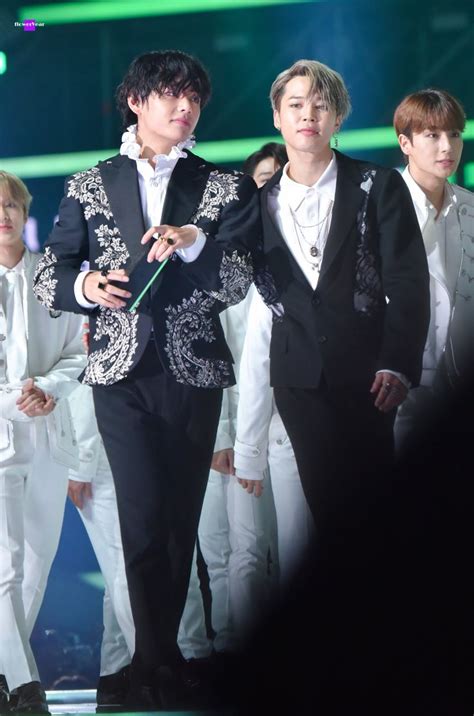 Best friends forever merupakan sebuah sinetron bergenre drama cerita seru yang ditayangkan di trans tv mulai tanggal 7 agustus 2017.sinetron ini diproduksi oleh md entertainment.sinetron ini dibintangi di antaranya cassandra sheryl lee, randy martin, beby tsabina, dan endy arfian. ทวิตเตอร์ | Bts vmin, Vmin, Best friends forever