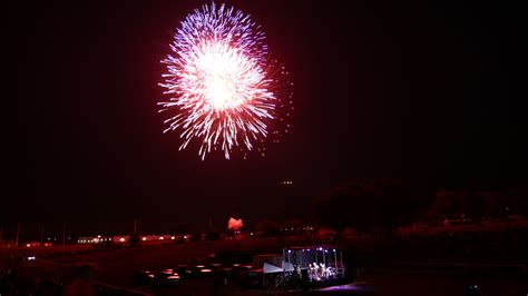 photos city celebrates independence day news sports jobs lawrence journal world news
