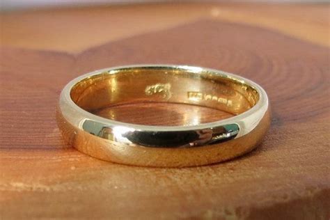 A Welsh Gold Wedding Ring 18k D Band Etsy Uk Wedding Ring 18k