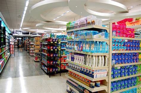 Maybe you would like to learn more about one of these? Supermercado Confiança - Mary Dota | Marcos Leandro | Flickr