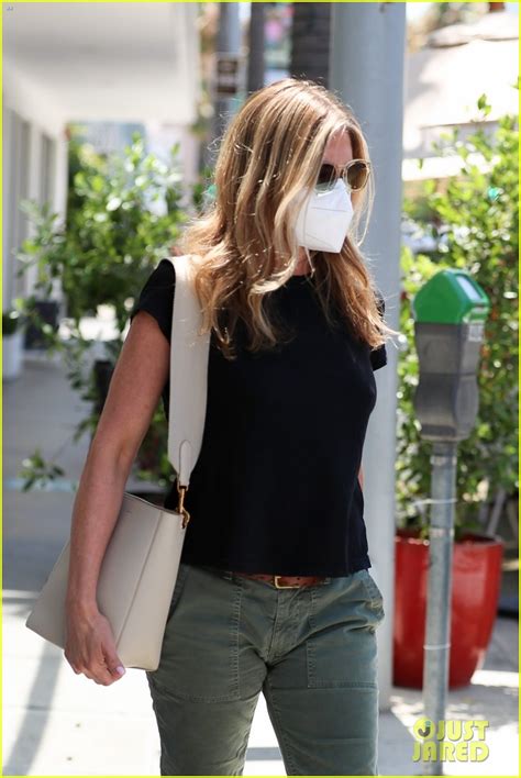 Jennifer Aniston Heads To Skincare Appointment In Cute Casual Look