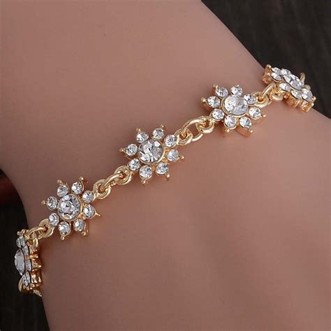 Shuangr Wholesale Pretty Flower Gold Color Charm Bracelets Girl Hand