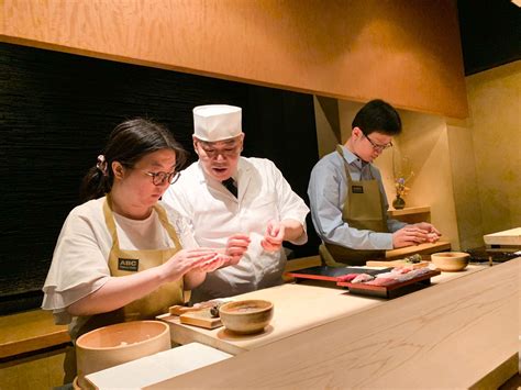 Abc Cooking Travel Sushi Making With A Chef At The Morimoto Book