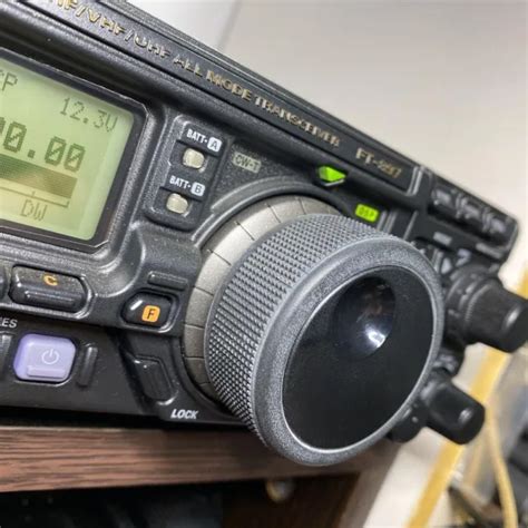 YAESU FT 897S FC 30 Ham Amateur Radio Transceiver HF UHF VHF EUR 948 69