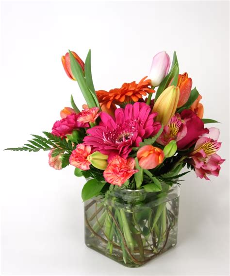 Bright And Cheery Arrangement In Minneapolis Mn Schaaf Floral Spring