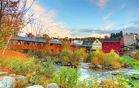 The Best Small Towns For Fall Foliage Readers Digest