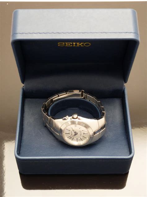 Seiko Arctura Kinetic Gentlemans Automatic Wristwatch Ref 5m62 0al0