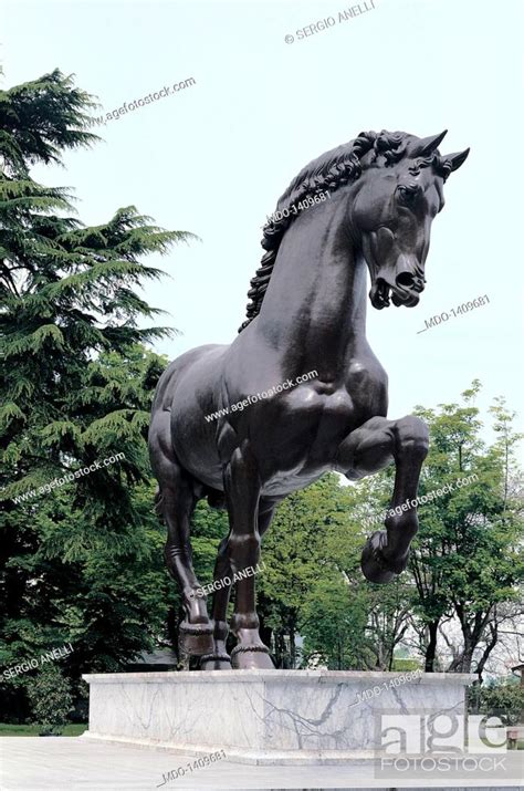 Appartenere Camera Monumentale Leonardo Scultura Cavallo Sforza Se Scià