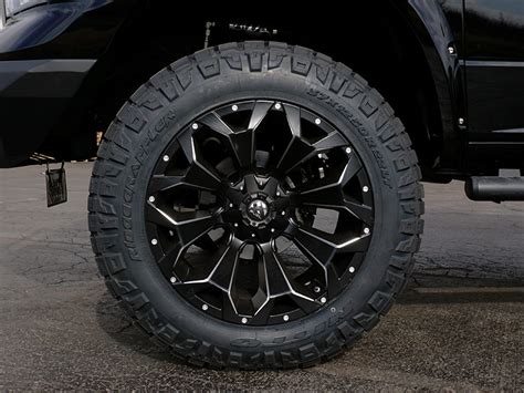 2014 Ram 1500 22x12 Fuel Offroad Wheels 37x125r22 Nitto Tires Bds 6