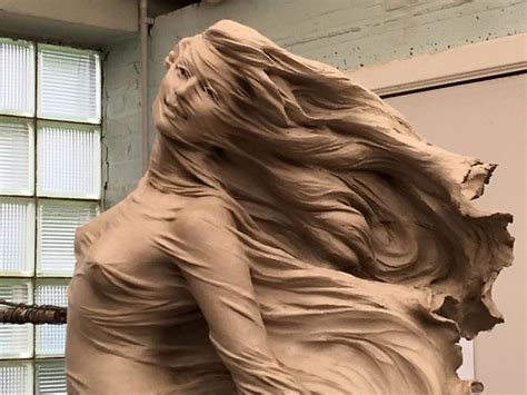 Artist Creates Life Size Sculptures Of Women Inspired By Renaissance Art Reveals The Beauty Of