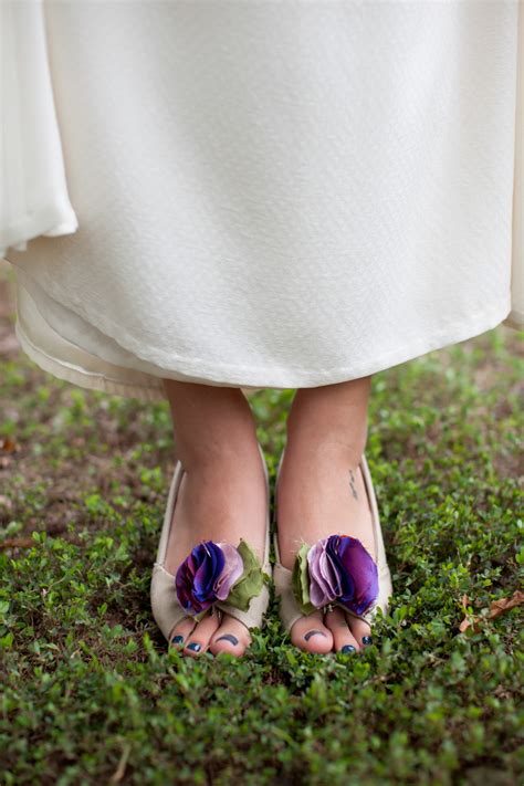These diy shoe clips would make a great addition to wedding shoes. DIY Tutorial: How to Make Fabric Flower Shoe Clips | Capitol Romance ~ Practical & Local DC Area ...