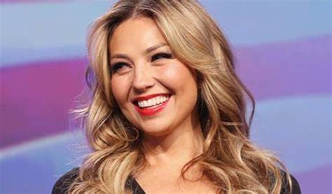 Thalia Se Despede De 2021 Com Lançamento De Nova Música E Novo Clipe