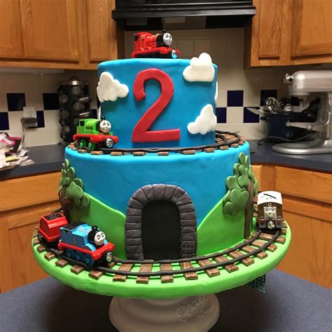 thomas the train cake i made for my son s 2nd birthday r baking