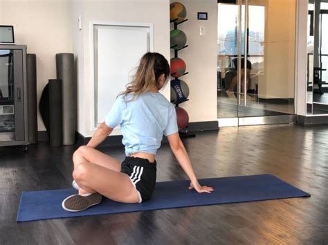 10 Simple Stretches For Mid Back Pain Journey To Mobility