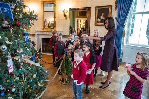 It takes an impressive 80 volunteers from across 50 states and just one michelle obama to. Military Kids and Families Take Part in the Annual Holiday ...