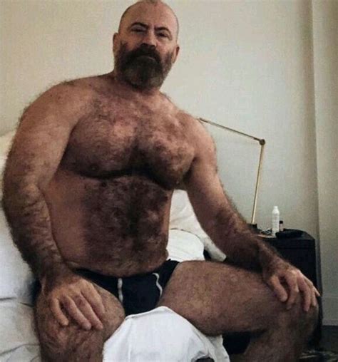 Pin By Alex Manilla On Tipo Oso Ii Hairy Hunks Bear Men Hairy