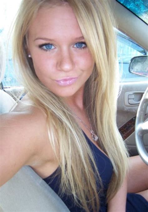 nackte blonde selfies erotische fotos von nackten mädchen