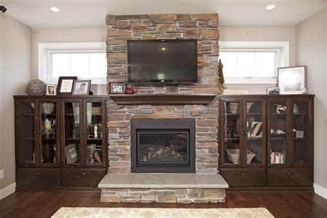 Other people do love talking about themselves, but you have to contribute to the conversation, too. Fireplace Mantel Decor Ideas: How to Decorate Your ...