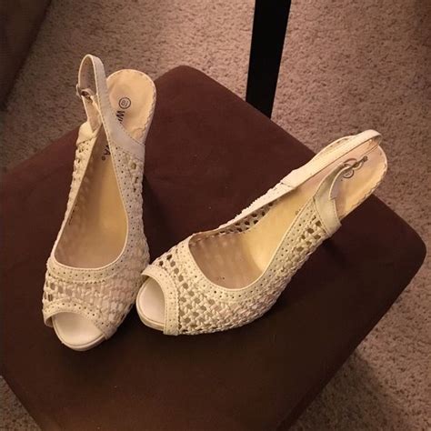 White Lace Peep Toe Heels Wild Diva Sz 85 Wild Diva Shoes Peep Toe