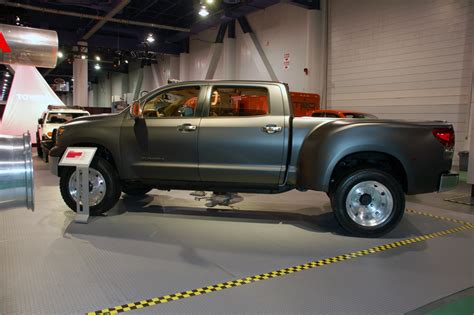 Toyota Tundra Diesel Dually Project Vehicle Photo Gallery Autoblog