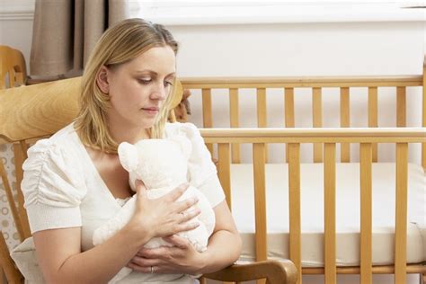 4 Warning Signs Of A Pregnancy Miscarriage