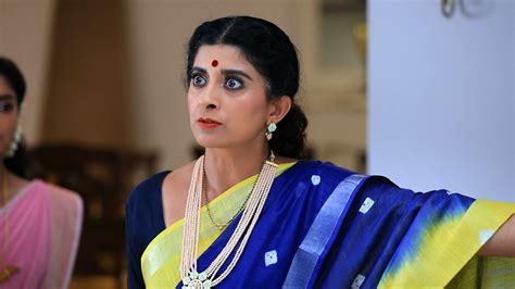 Watch Lakshmi Baramma Season 2 Episode 19 Kaveri Shows The Door To Suprita Watch Full