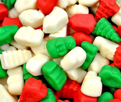 Sweetgourmet Holiday Mello Creme Red Green White Christmas Candy Mix