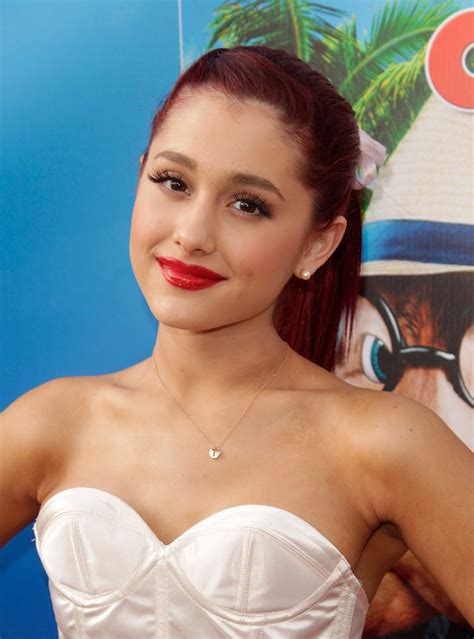 Red Carpet Dresses: Ariana Grande - 