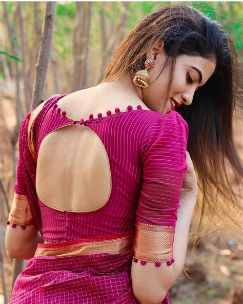 17 3k Likes 38 Comments Designerprettyblouses On Instagram “saree Styling Inspir New
