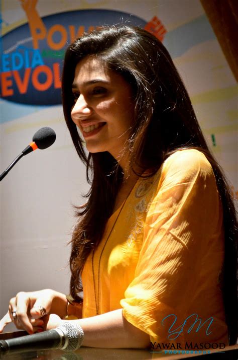 mahira khan at iba karachi for the sunsilk event pictures