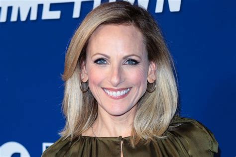 Marlee Matlin Calls Out Airline For Not Offering Closed Captions In Its