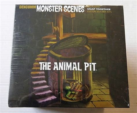 639 Monster Scenes The Animal Pit