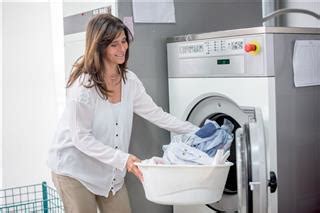 To help you look after your clothes better and get the most out of your wash, it's important that you understand how each washing machine cycle works.so, before you decide on the temperature, it's a wise idea to consider your washing machine settings first. Laundry Symbols and What They Mean
