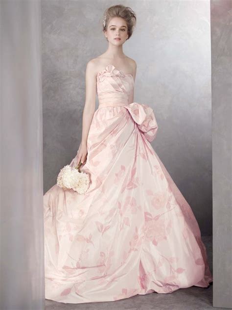 Get Jessica Biels White Aisle Style Pretty Pink Wedding Gowns