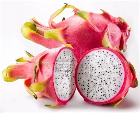 Photo à propos fruit exotique d'isolement sur le blanc. Pitaya : le super fruit exotique | Fruit du dragon, Fruit ...
