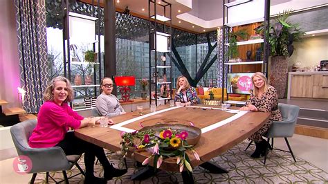Een rare griep was het. 'Loretta Schrijver zwaar beledigd door Aaf Brandt Corstius'