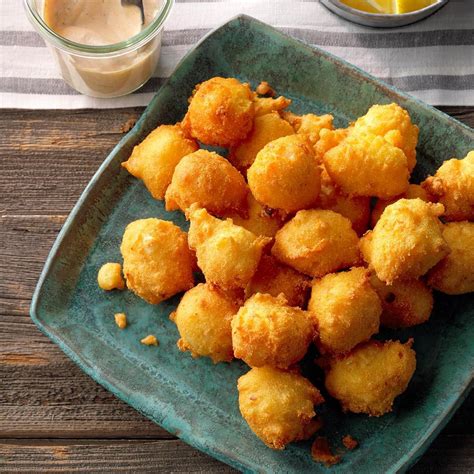 Remove the hush puppies from the oil, and place them on a paper towel lined plate. Hush Puppies Recipe | Taste of Home