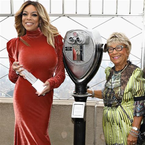 Wendy Williams Mourns Death Of Her Mother Shirley With On Air Tribute E Online Uk