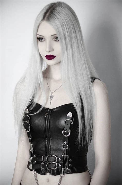 Pin By 🇻🇮t B Lee Kadoober Iii🇻🇮 On Anastasia Evseeva Gökçek Dyed Blonde Hair Goth Beauty