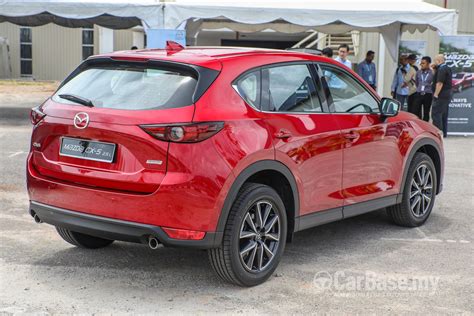 Spent 45 minutes looking in owner's manual trying to find out how to open key fob to replace battery. Mazda CX-5 KF (2017) Exterior Image #41872 in Malaysia - Reviews, Specs, Prices - CarBase.my