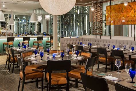 Take a tour of ruth's chris st. St. Petersburg / Clearwater Restaurants: Restaurant ...