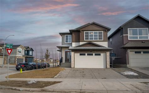 20 Savanna Road Ne Calgary — For Sale 687500 Zoloca