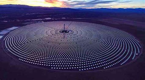 Velg blant mange lignende scener. World's biggest solar tower + storage plant to begin ...