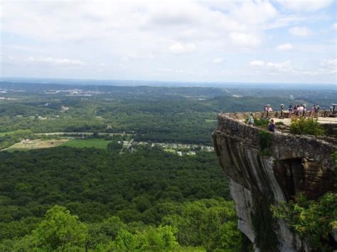 Lookout Mountain In Tennessee Will Give You A View Of 7 States At Once