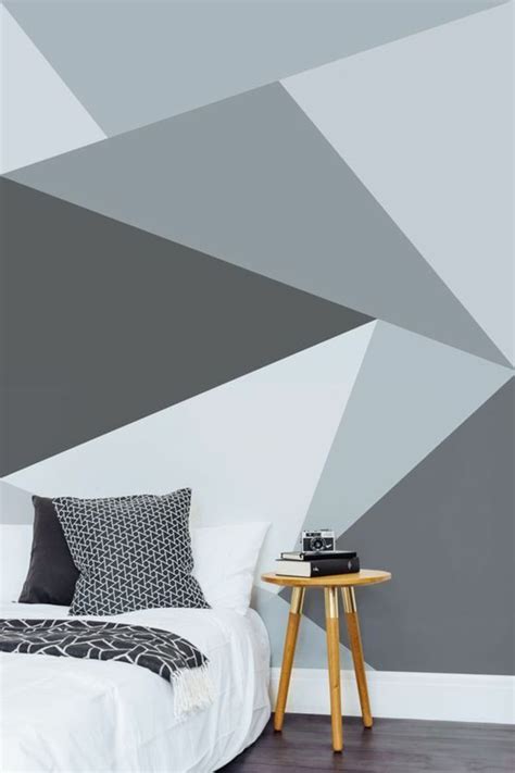 Schlafzimmer streichen und farbig gestalten weitere inspirationen und tipps. wandgestaltung ideen schlafzimmer wandtapete geometrisches ...