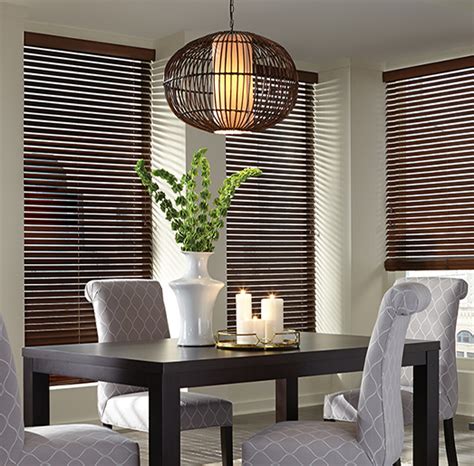 Luxaflex vertical blinds are a practical and stylish window covering soloution for humid rooms like bathroom. Horizontal Blinds - Island Window Covering