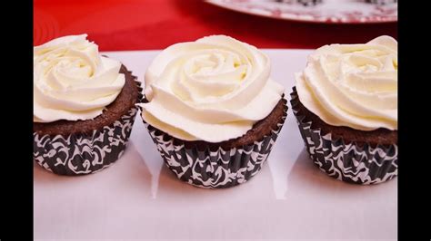 You may like our simple chocolate cake filled with white chocolate frosting. Buttercream Frosting: How To Make: Buttercream Frosting ...