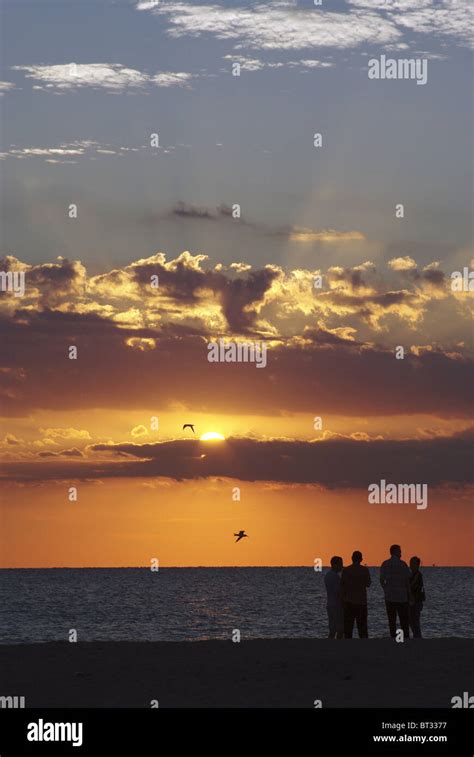 Morning Sunrise In Miami Beach Florida Stock Photo Alamy