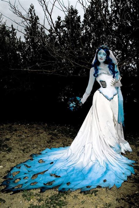 Natalie Crawford Buzz Emily Corpse Bride Costume Diy