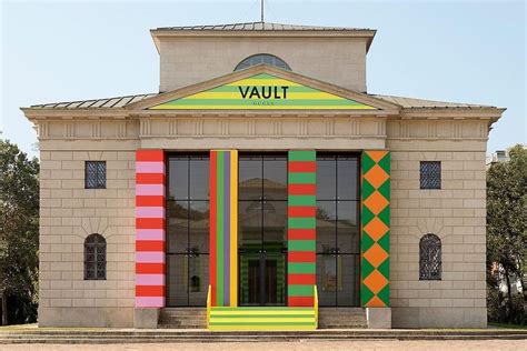 Gucci Launches Online Concept Store ‘vault Retail In Asia